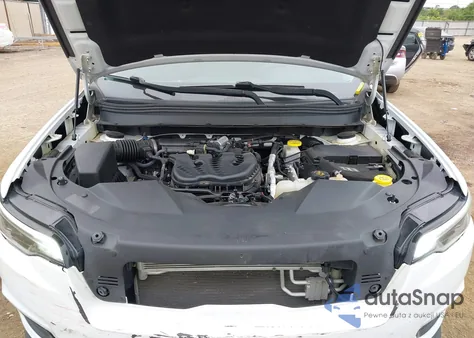 2019 Jeep Cherokee Latitude 4X4 z USA, uszkodzony, nr VIN 1C4PJMCX6KD185517